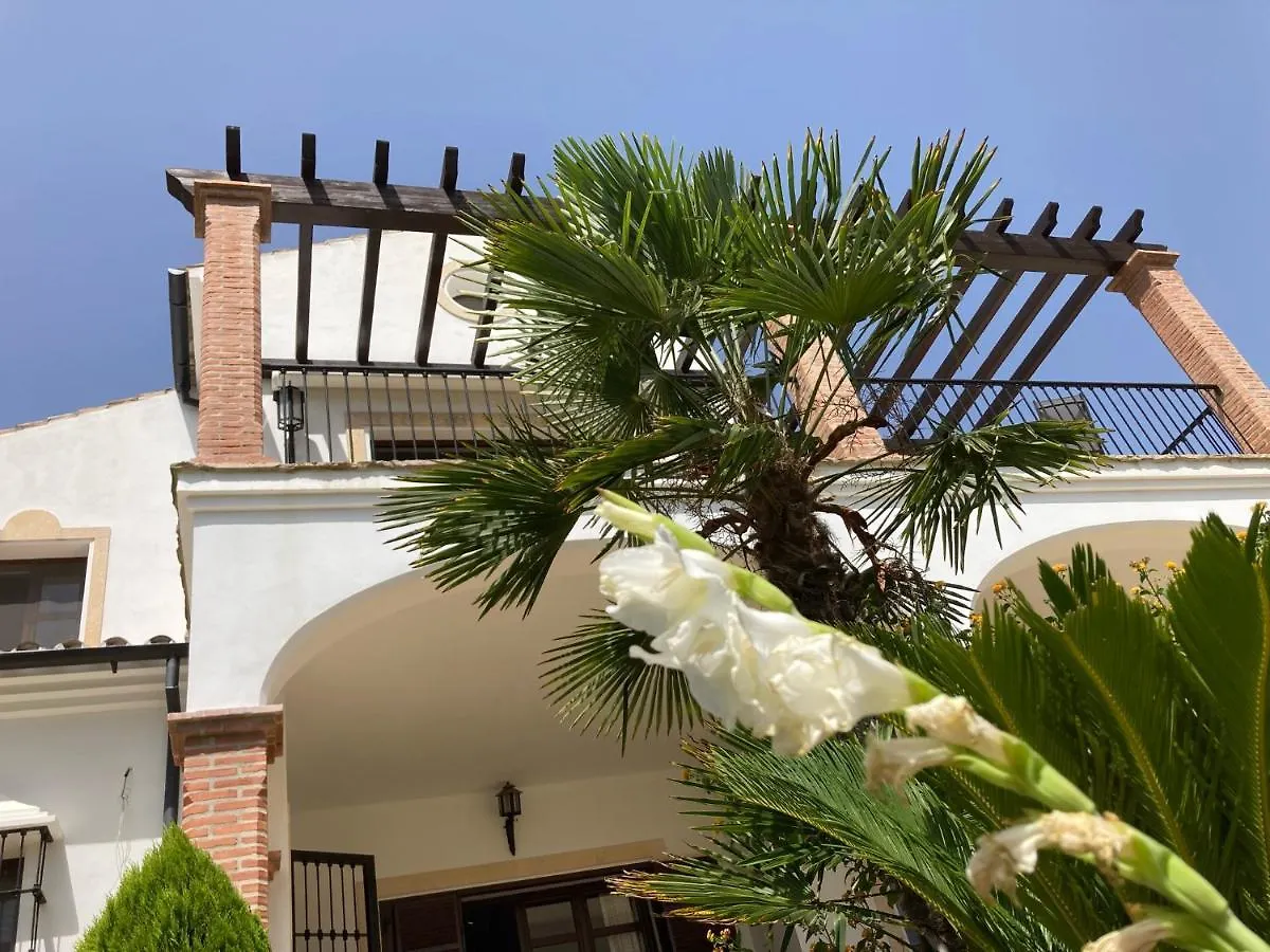 Finca Las Encinas 龙达